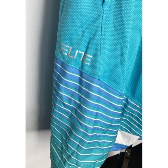 π
Ίxxl 2XL Nike Mens shorts small mark on back and stitching flaw - Picture 2 of 7